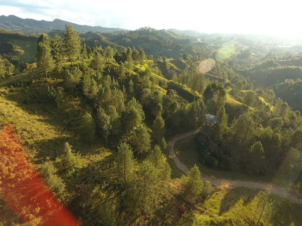 EL RETIRO: lote en parcelación con salida hacia El Tequendamita y hacia Pantanillo. - Image 3
