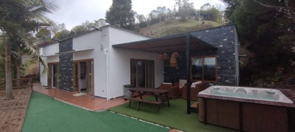AEROPUERTO JMC: casa finca con hermosa vista y tranquilidad absoluta, muy cerca al Túnel de Oriente - Image 4