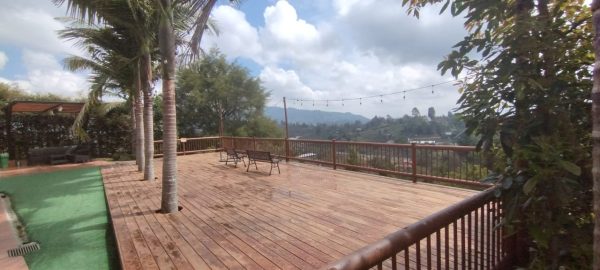 AEROPUERTO JMC: casa finca con hermosa vista y tranquilidad absoluta, muy cerca al Túnel de Oriente