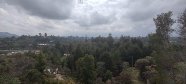 AEROPUERTO JMC: casa finca con hermosa vista y tranquilidad absoluta, muy cerca al Túnel de Oriente - Image 2