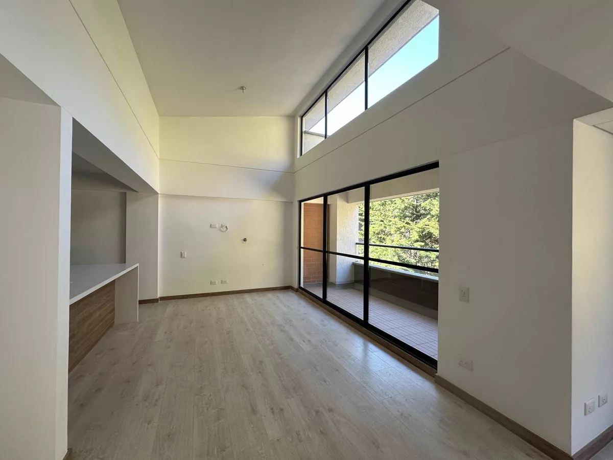 EL RETIRO: apartamento de doble altura con vista al bosque - Image 21
