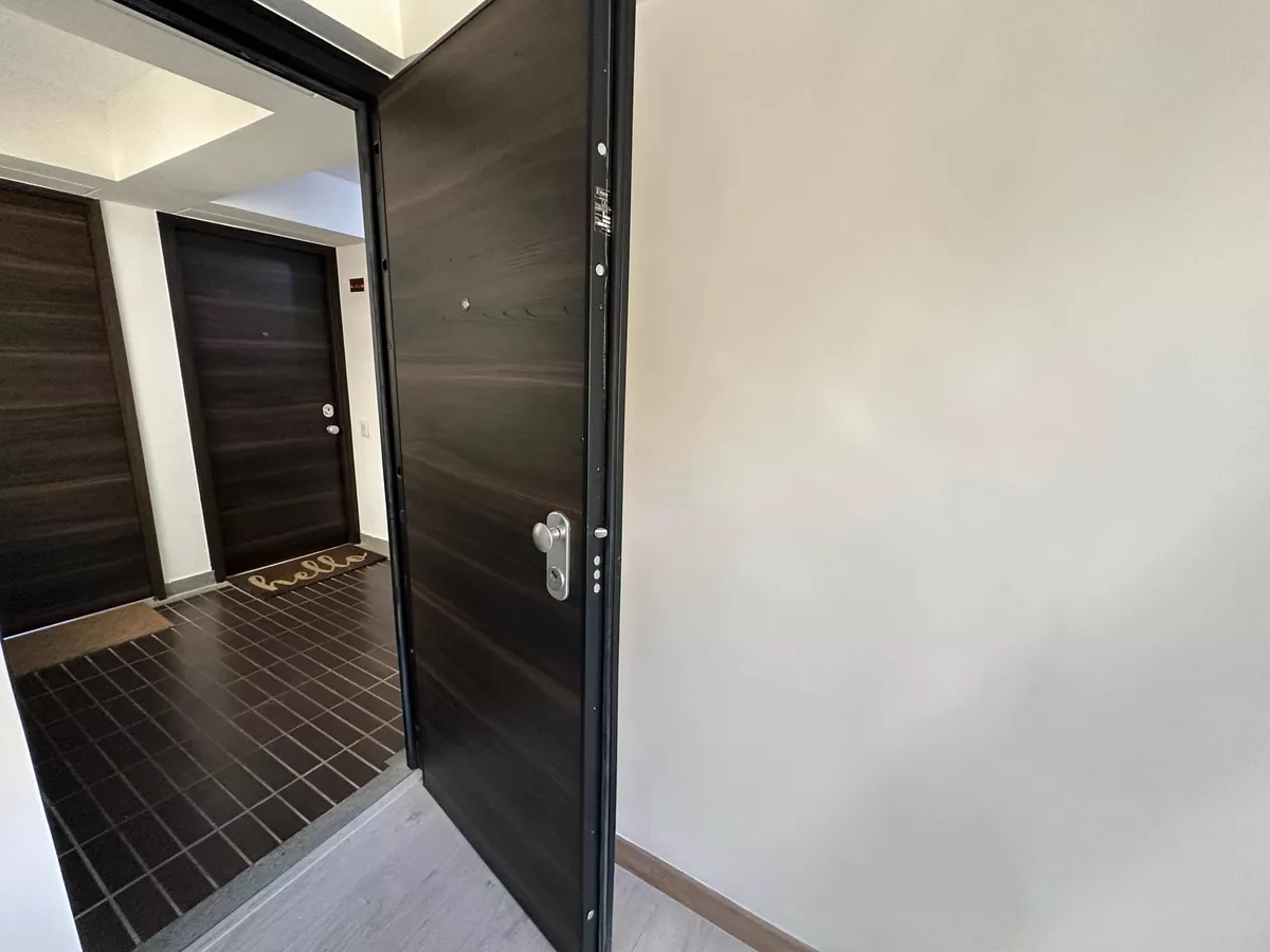 EL RETIRO: apartamento de doble altura con vista al bosque - Image 12