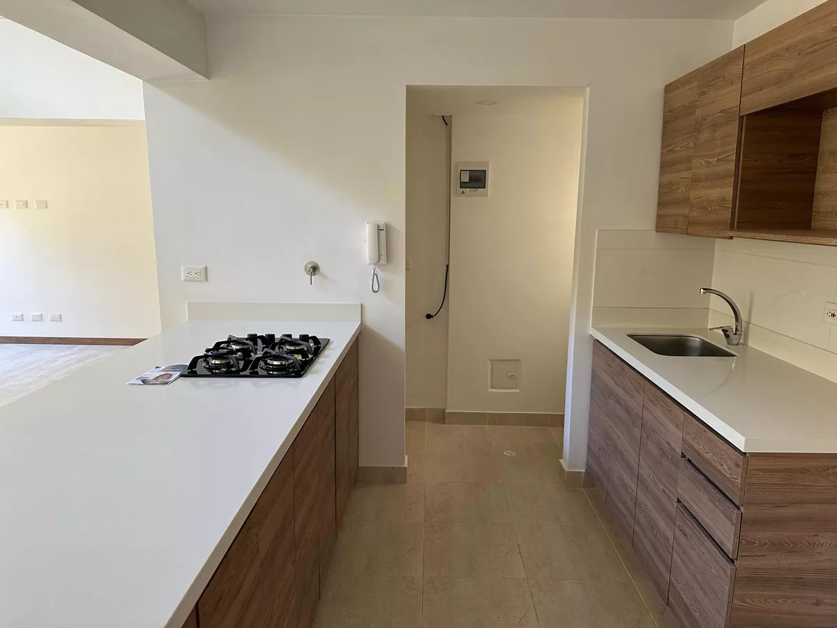 EL RETIRO: apartamento de doble altura con vista al bosque - Image 11