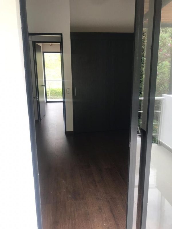 EL RETIRO: casa en condominio cerrado sector Puro Cuero - Image 7