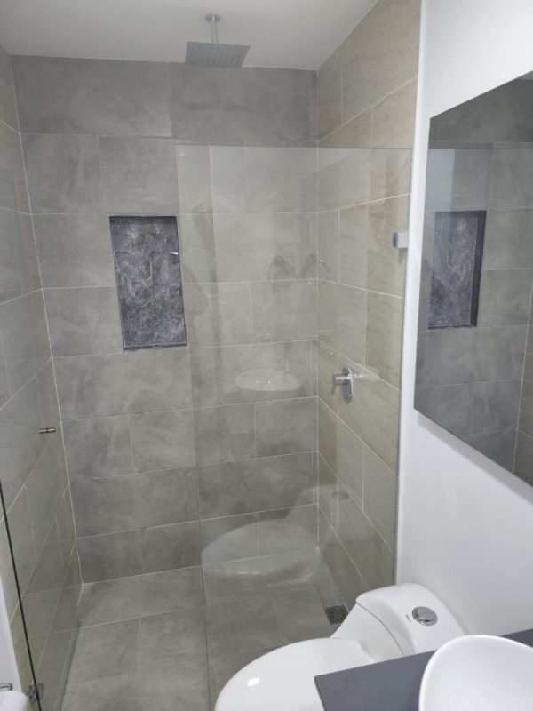 EL RETIRO: amplio apartamento en edificio independiente - Image 10