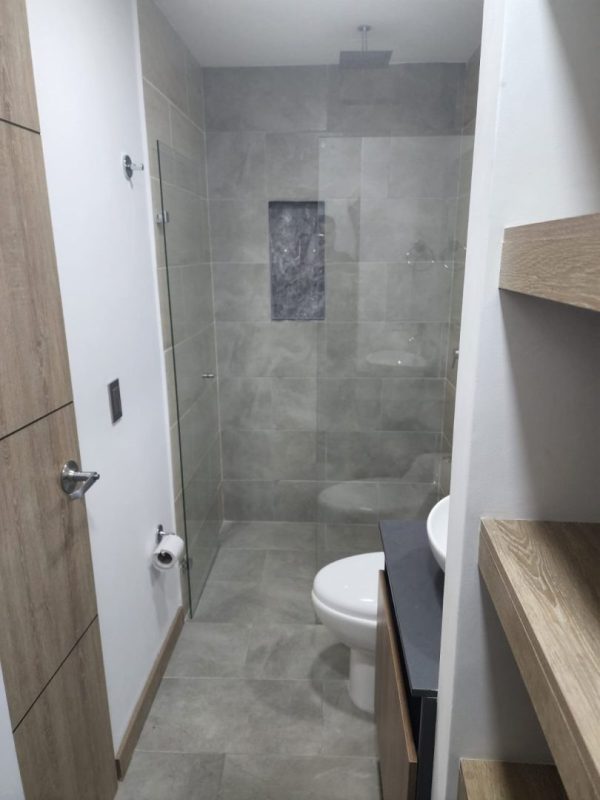 EL RETIRO: amplio apartamento en edificio independiente - Image 9