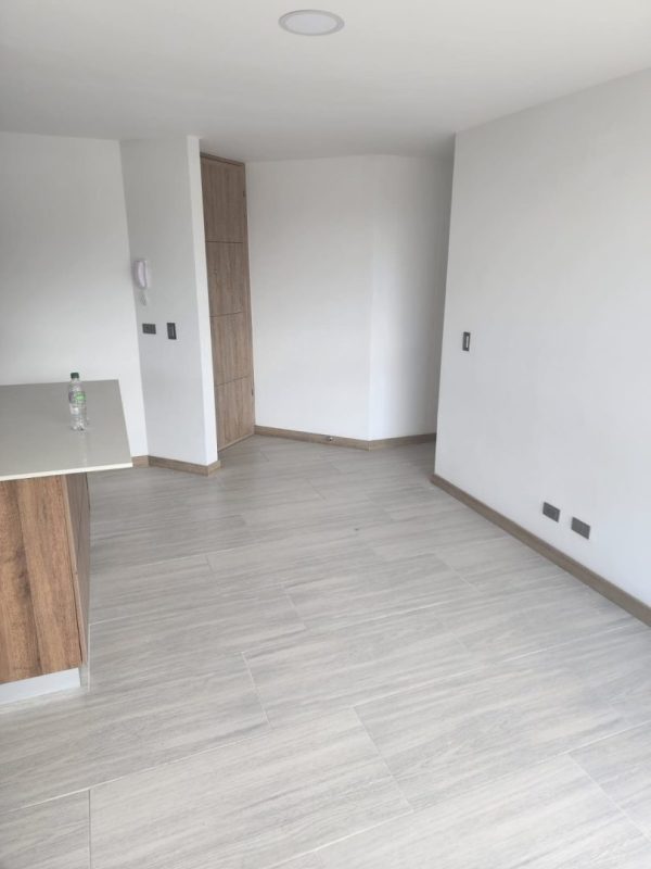 EL RETIRO: amplio apartamento en edificio independiente - Image 20