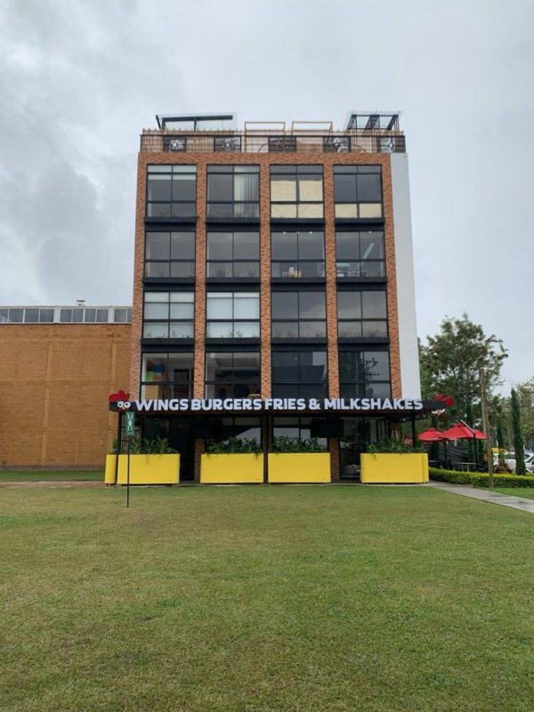 LLANOGRANDE: 2 edificios de aparta-oficinas listos para operar rentas cortas o de larga estadía - Image 3