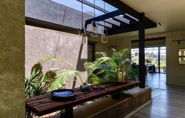 EL RETIRO: hermosa casa con energía solar y salidas para piscina de nado - Image 5