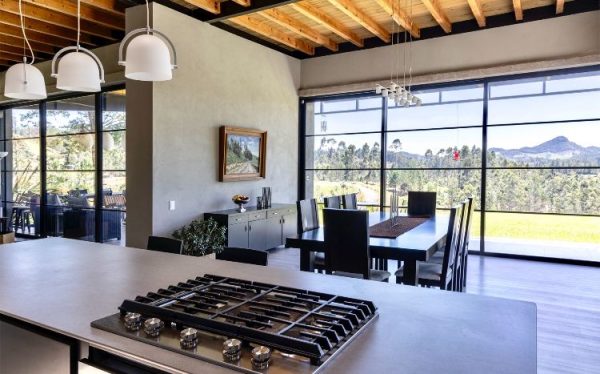 EL RETIRO: hermosa casa con energía solar y salidas para piscina de nado - Image 17
