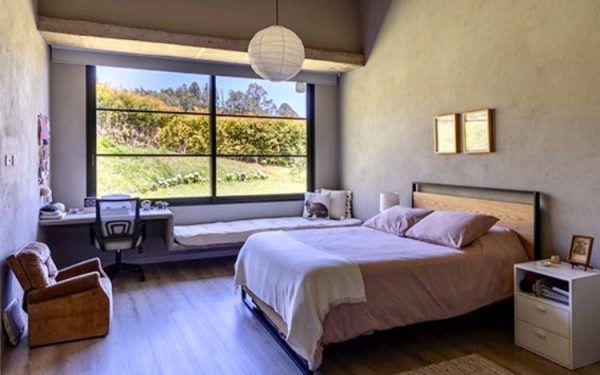 EL RETIRO: hermosa casa con energía solar y salidas para piscina de nado - Image 21