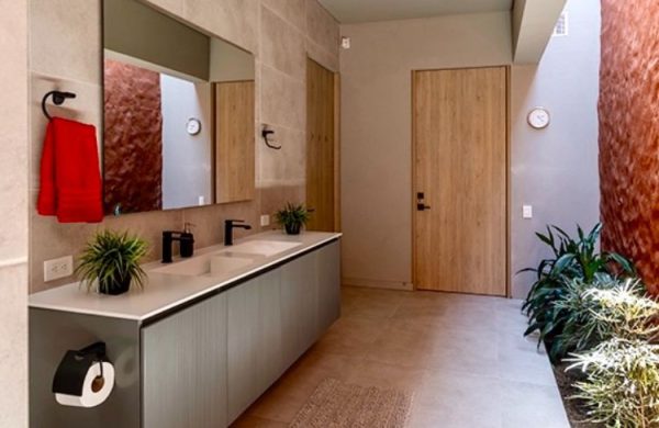 EL RETIRO: hermosa casa con energía solar y salidas para piscina de nado - Image 25