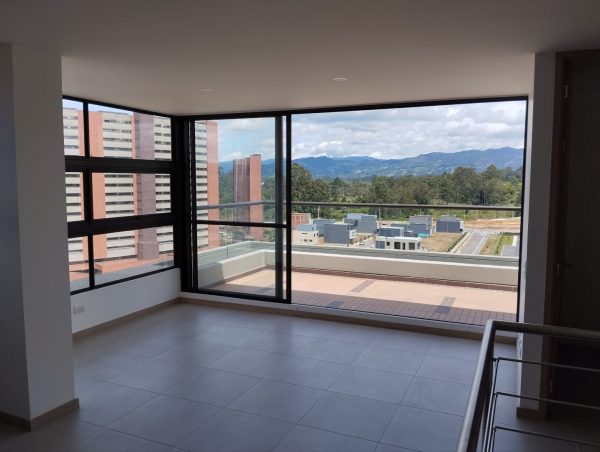 RIONEGRO BARROBLANCO: apartamento duplex con vista panorámica (para renta 4'500) - Image 4