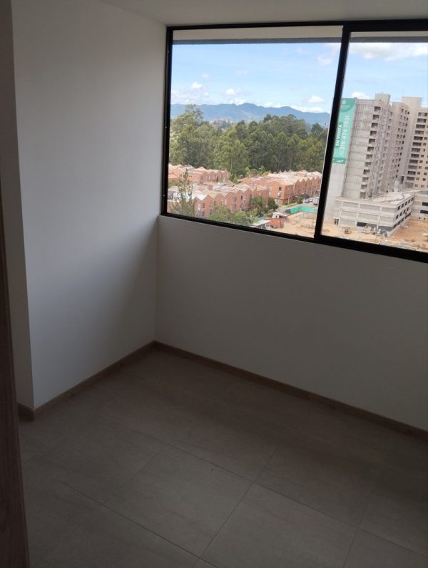 RIONEGRO BARROBLANCO: apartamento duplex con vista panorámica (para renta 4'500) - Image 12