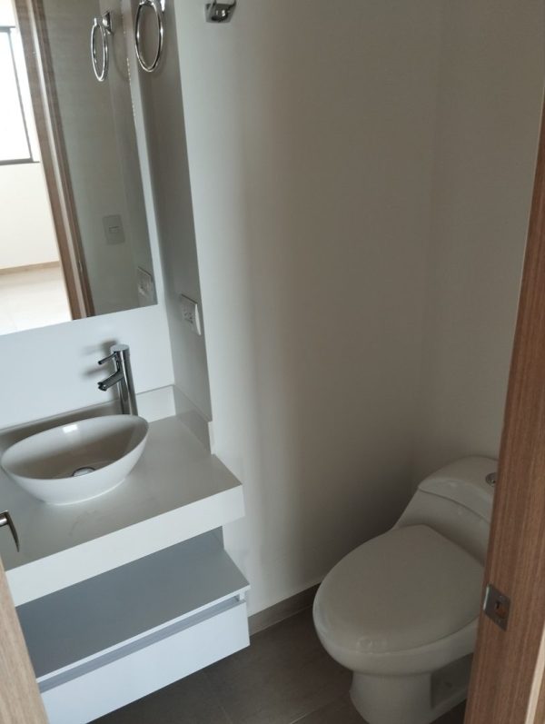 RIONEGRO BARROBLANCO: apartamento duplex con vista panorámica (para renta 4'500) - Image 13