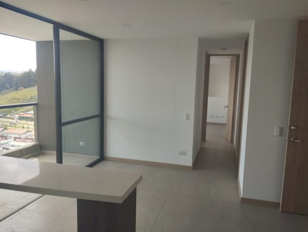 RIONEGRO BARROBLANCO: Apartamento con hermosa vista, en uno de los edificios preferidos del personal aéreo - Image 5