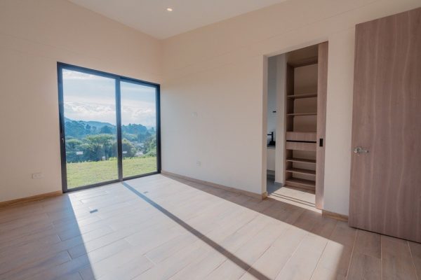 EL CANADÁ AGUAS CLARAS: finca independiente con casa para estrenar de 163 m², vista panorámica y un terreno aprovechable de 4440 m², rodeado de mucho verde 🌿🌱 - Image 6