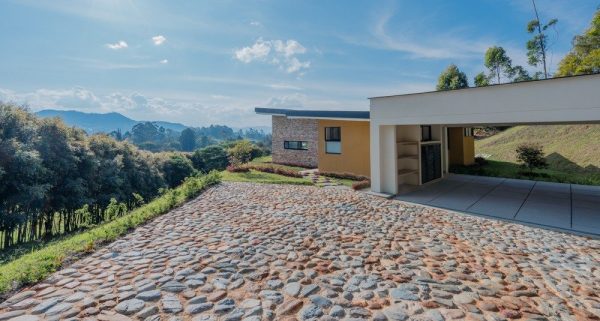 EL CANADÁ AGUAS CLARAS: finca independiente con casa para estrenar de 163 m², vista panorámica y un terreno aprovechable de 4440 m², rodeado de mucho verde 🌿🌱 - Image 2