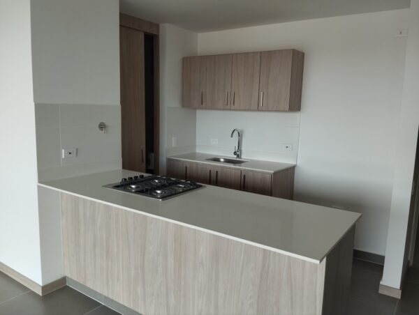 RIONEGRO LOS COLEGIOS: apartamento en uno de los edificios más exclusivos del Sector, vista verde, sol de la mañana y accesibilidad a todos los servicios caminando - Image 5