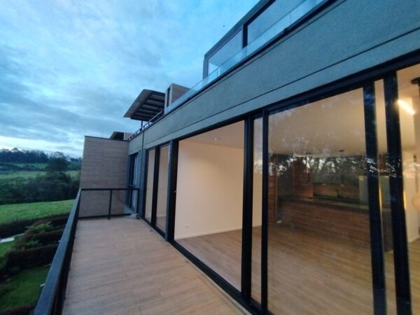 ALTO DE LAS PALMAS: apartamento exclusivo rodeado de verde, con atardeceres impresionantes 🌥️ - Image 8