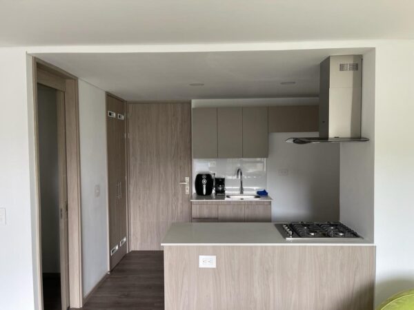 LLANOGRANDE: apartamento en La Milla de Oro, cerca de todo y múltiples servicios InHoUsE - Image 4