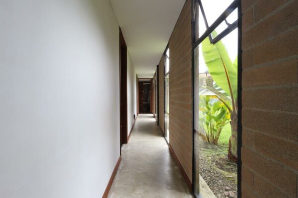 EL RETIRO: Casa moderna en unidad cerrada con sendero ecológico en bosque nativo 🌿😍 - Image 16