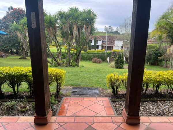 RIONEGRO: casa campestre independiente de 170 m² con un terreno de 3200 m² vía San Antonio La Ceja sector UdeA - Image 4