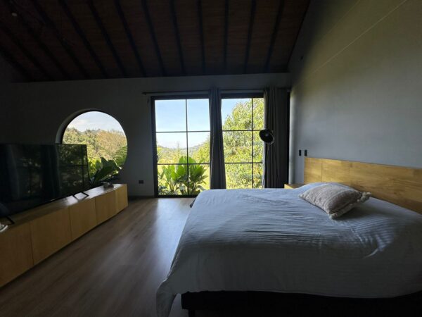 EL RETIRO: Casa de 233 m² en parcelación con diseño Wabi Sabi - Image 17