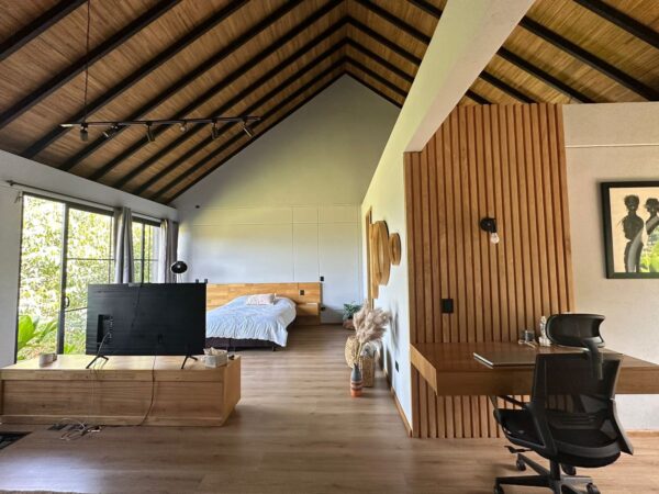 EL RETIRO: Casa de 233 m² en parcelación con diseño Wabi Sabi - Image 14