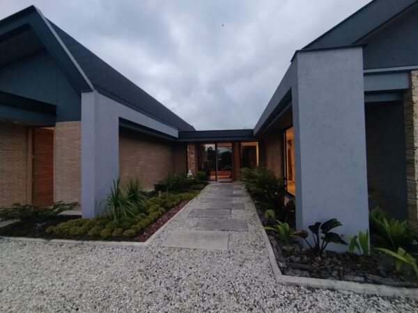 SAN ANTONIO LA CEJA: casa campestre de 400m² con vista 360° en parcelación y un terreno de 3,420m² - Image 3