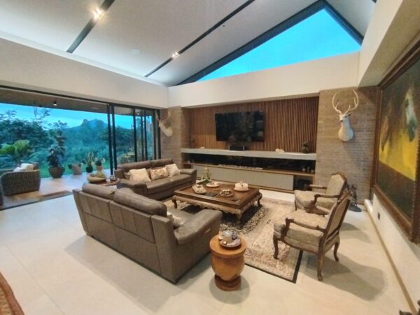 SAN ANTONIO LA CEJA: casa campestre de 400m² con vista 360° en parcelación y un terreno de 3,420m² - Image 26