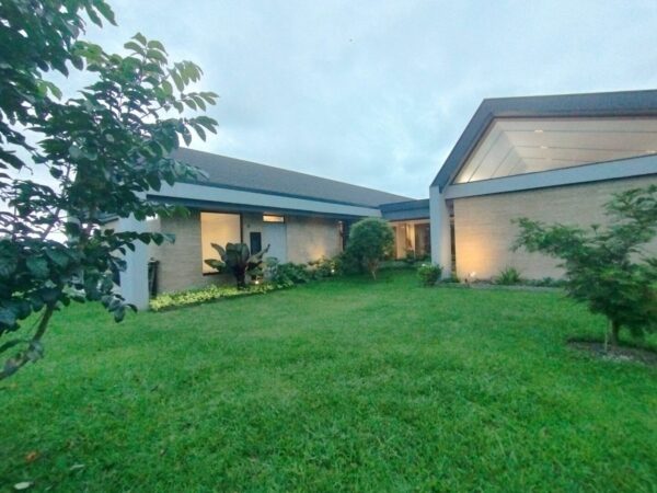 SAN ANTONIO LA CEJA: casa campestre de 400m² con vista 360° en parcelación y un terreno de 3,420m² - Image 2