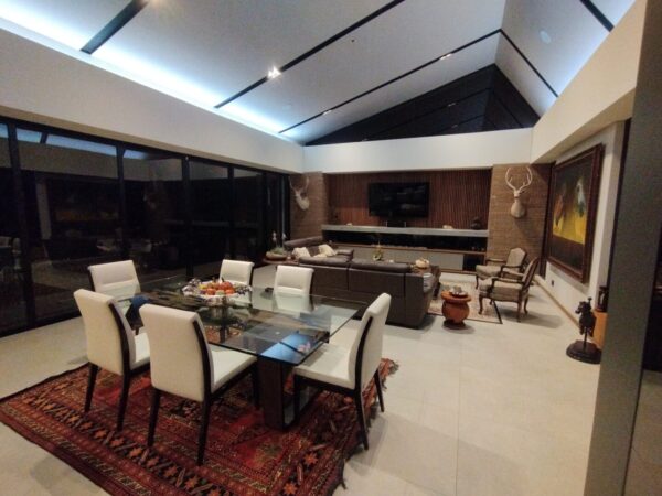 SAN ANTONIO LA CEJA: casa campestre de 400m² con vista 360° en parcelación y un terreno de 3,420m² - Image 6