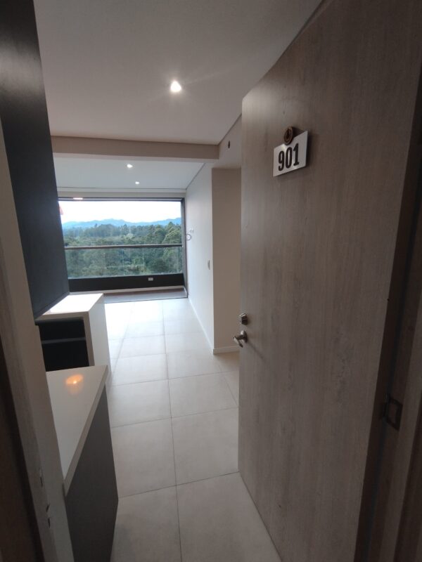 RIONEGRO SAN ANTONIO: apartamento campestre con vista panorámica y piscina de nado cubierta, unidad completa - Image 2