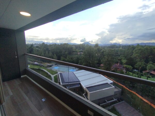 RIONEGRO SAN ANTONIO: apartamento campestre con vista panorámica y piscina de nado cubierta, unidad completa - Image 6
