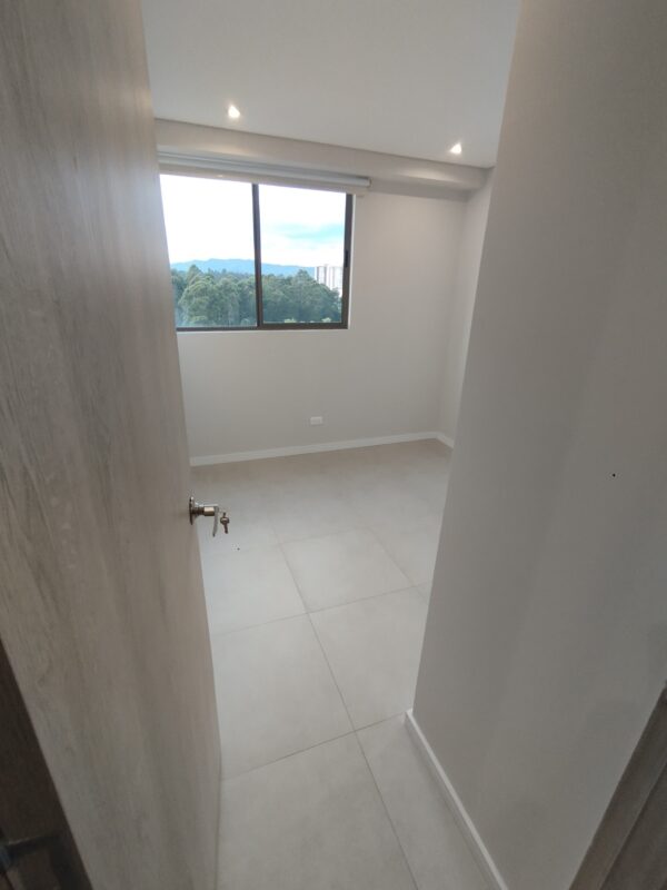 RIONEGRO SAN ANTONIO: apartamento campestre con vista panorámica y piscina de nado cubierta, unidad completa - Image 11
