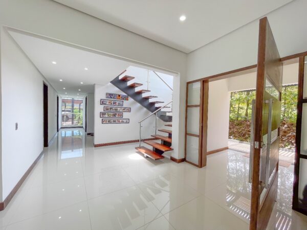 EL RETIRO ZONA CENTRAL: Casa moderna en parcelación en el corazón del Retiro - Image 21