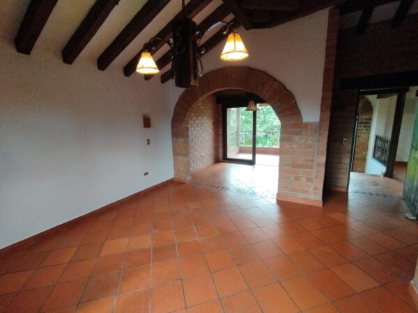 RIONEGRO LLANOGRANDE: casa campestre de 550 m2 con un terreno de 3.965 m² completamente planos y rodeados de jardín🌱🪴 - Image 29