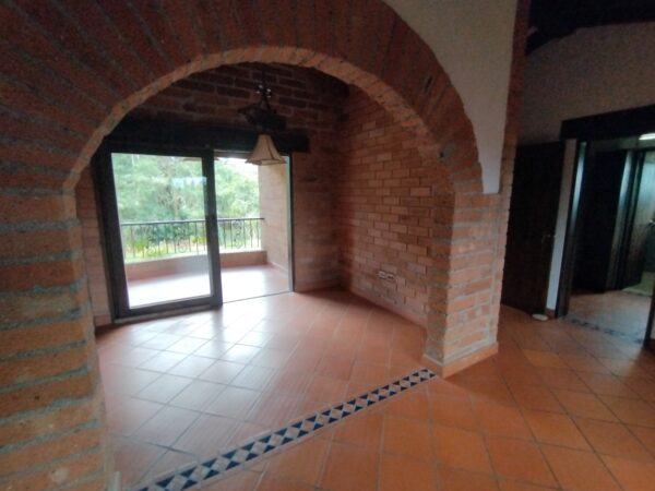 RIONEGRO LLANOGRANDE: casa campestre de 550 m2 con un terreno de 3.965 m² completamente planos y rodeados de jardín🌱🪴 - Image 30
