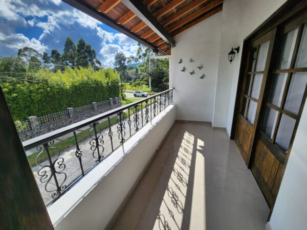 EL RETIRO: casa de unifamiliar de 135m² a 500 mts del Parque - Image 17