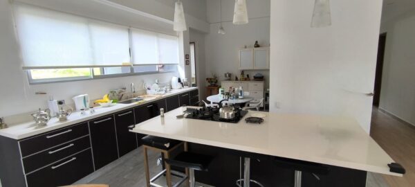 ARRIENDA EL RETIRO FIZEBAD: casa en unidad cerrada de 300 m², con un lote de 10.000 m² y mucho verde alrededor ☘️ - Image 6