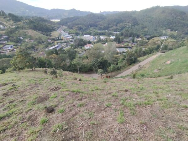 EL RETIRO DON DIEGO: lote de 11.100 m² en parcela privada con vista panorámica hacia La Represa de La Fé. - Image 12